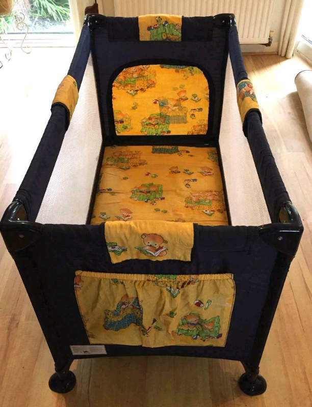 kiddio travel cot